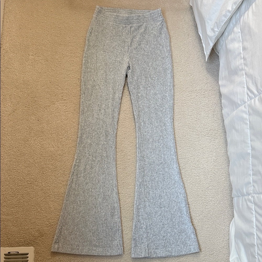 Aerie Light Gray Flared Ribbed Pants